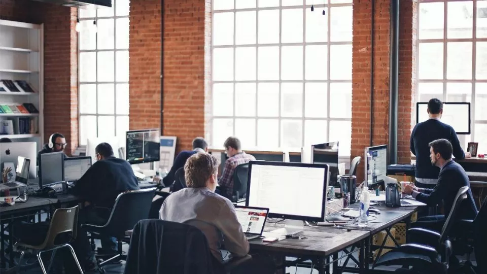 Как выбрать веб-студию в Свирске по кейсам